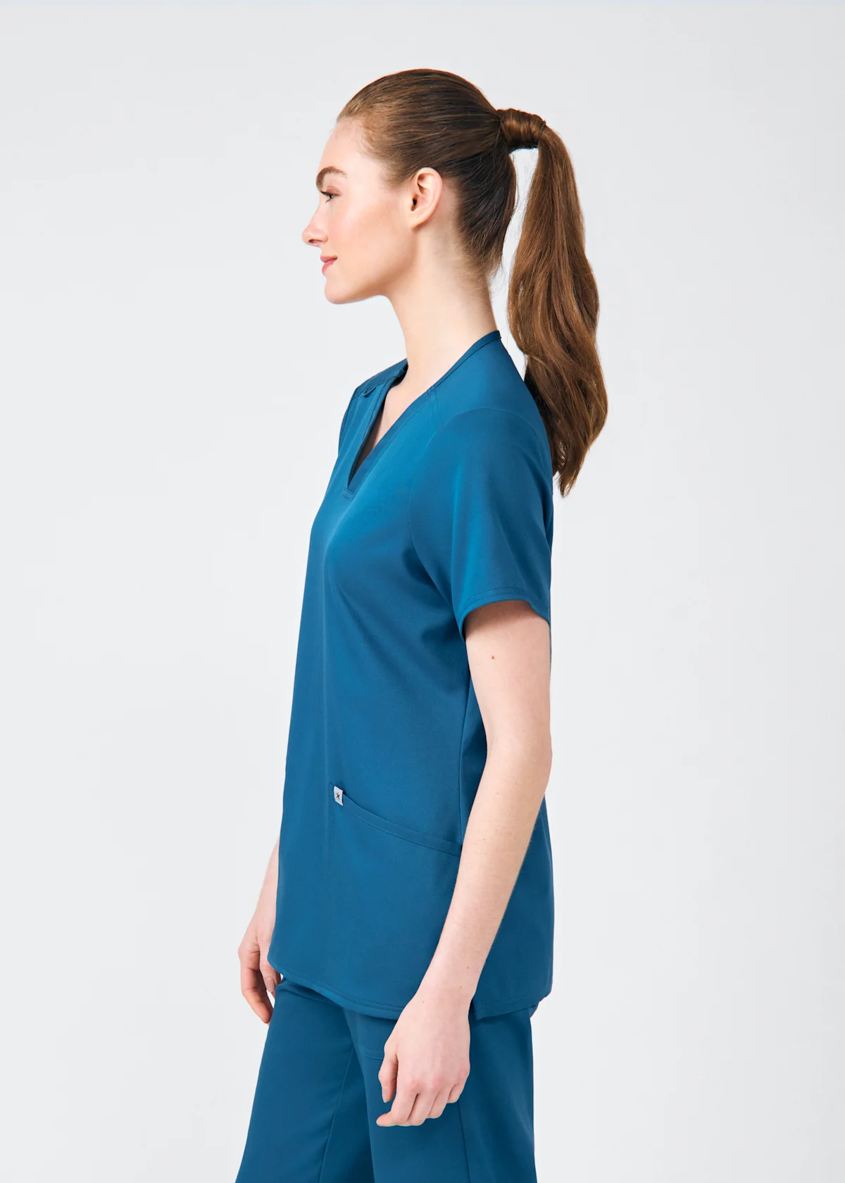 Beyond Scrubs Core Beyond Scrubs Enchanting 3-Pocket V-Neck Top